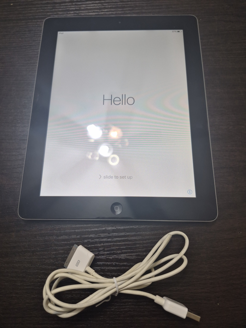 Apple iPad 2nd Gen 16GB, Wi-Fi, 9.7in - [Black] (A1395) iOS 9.3.5 W/Charger EUC - Picture 3 of 7